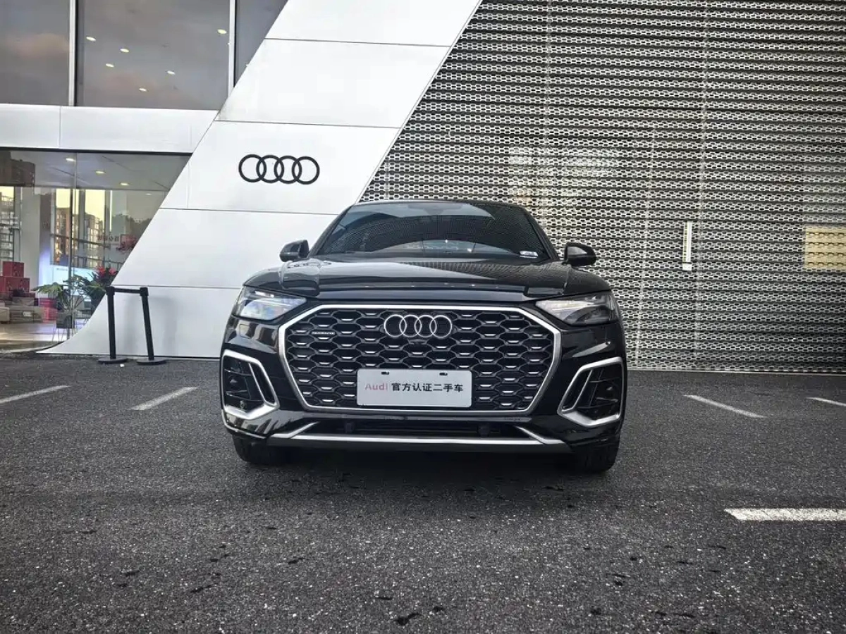 AUDI Q5L SPORTBACK