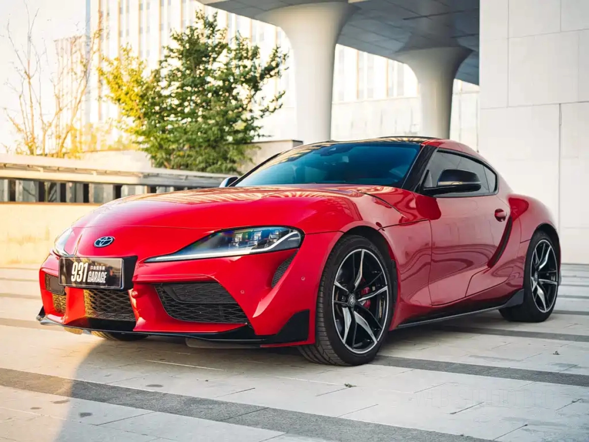 TOYOTA SUPRA