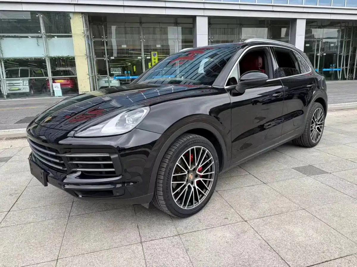 PORSCHE CAYENNE