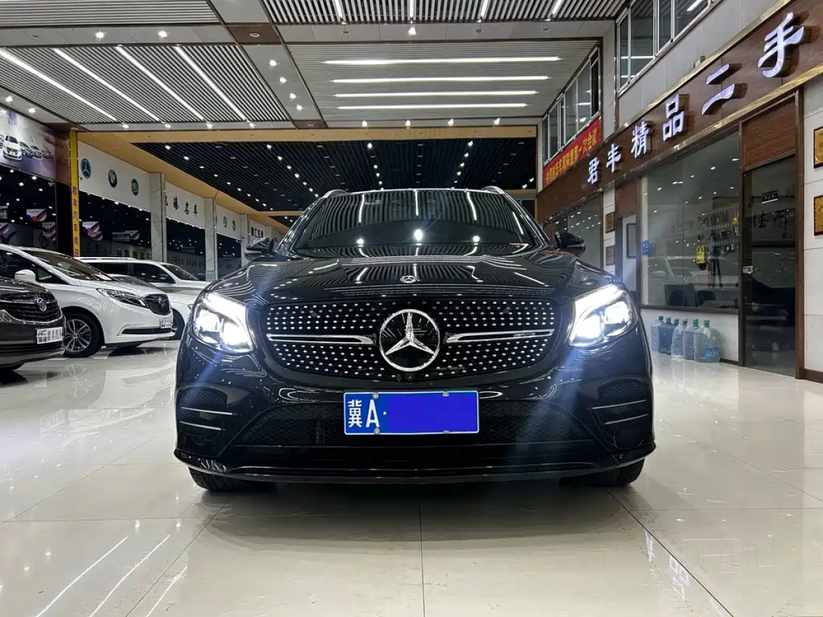 MERCEDES BENZ GLC AMG  2019