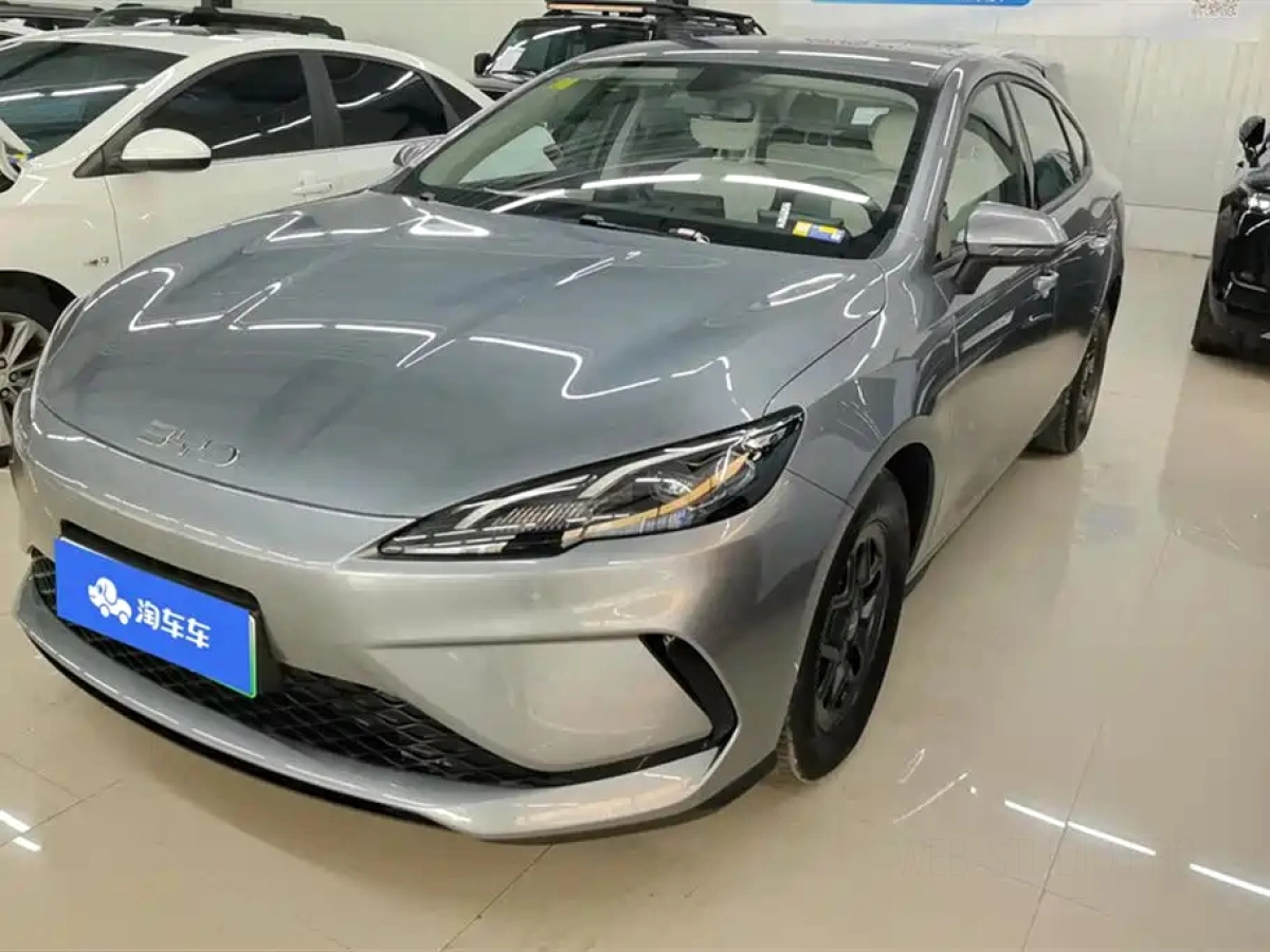 BYD SEAL 05 DM-I  2025