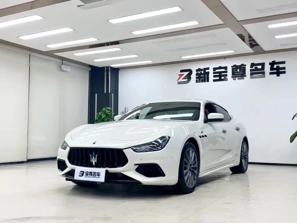 MASERATI GHIBLI