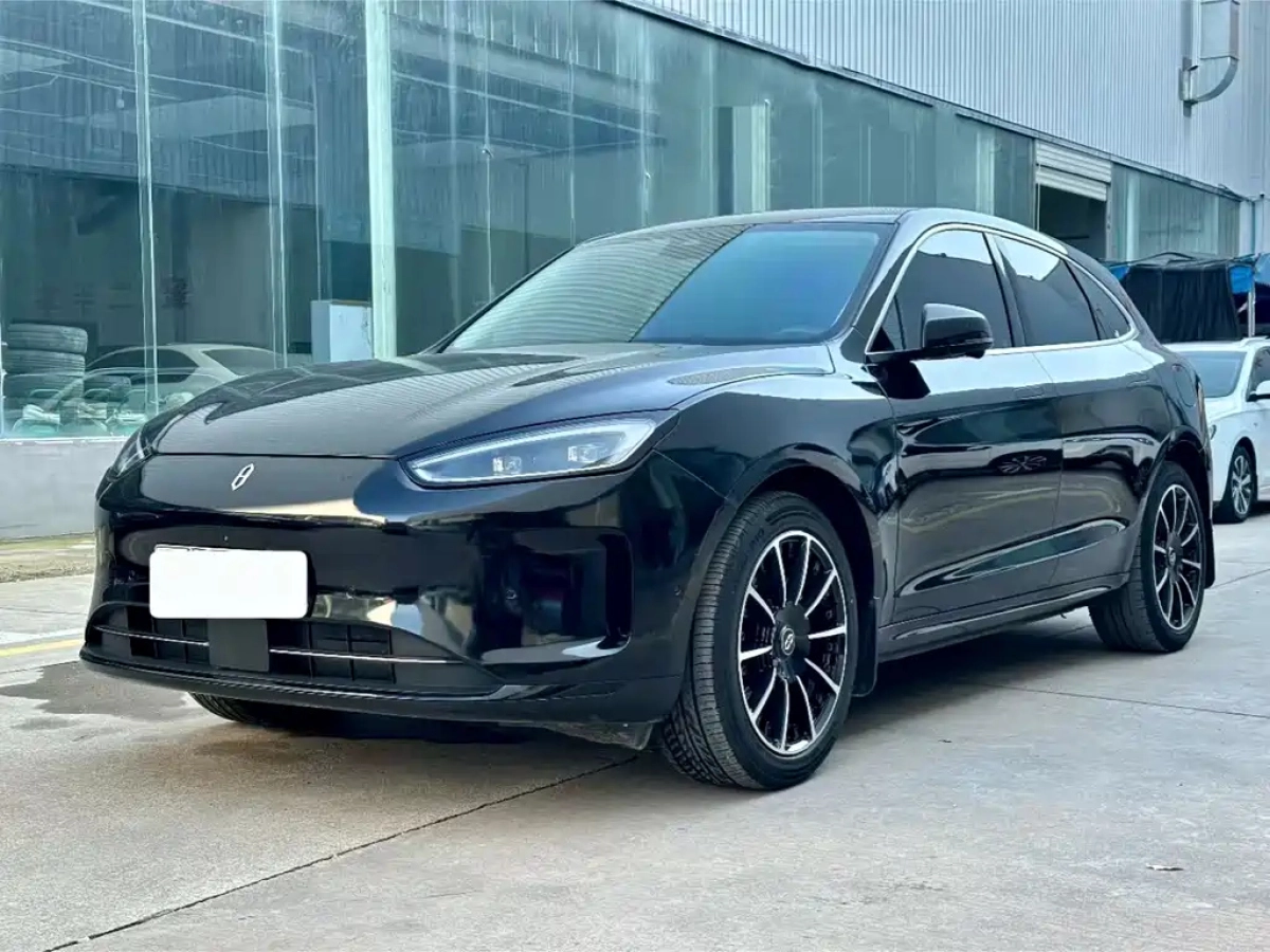 HUAWEI HARMON AITO M5  2023