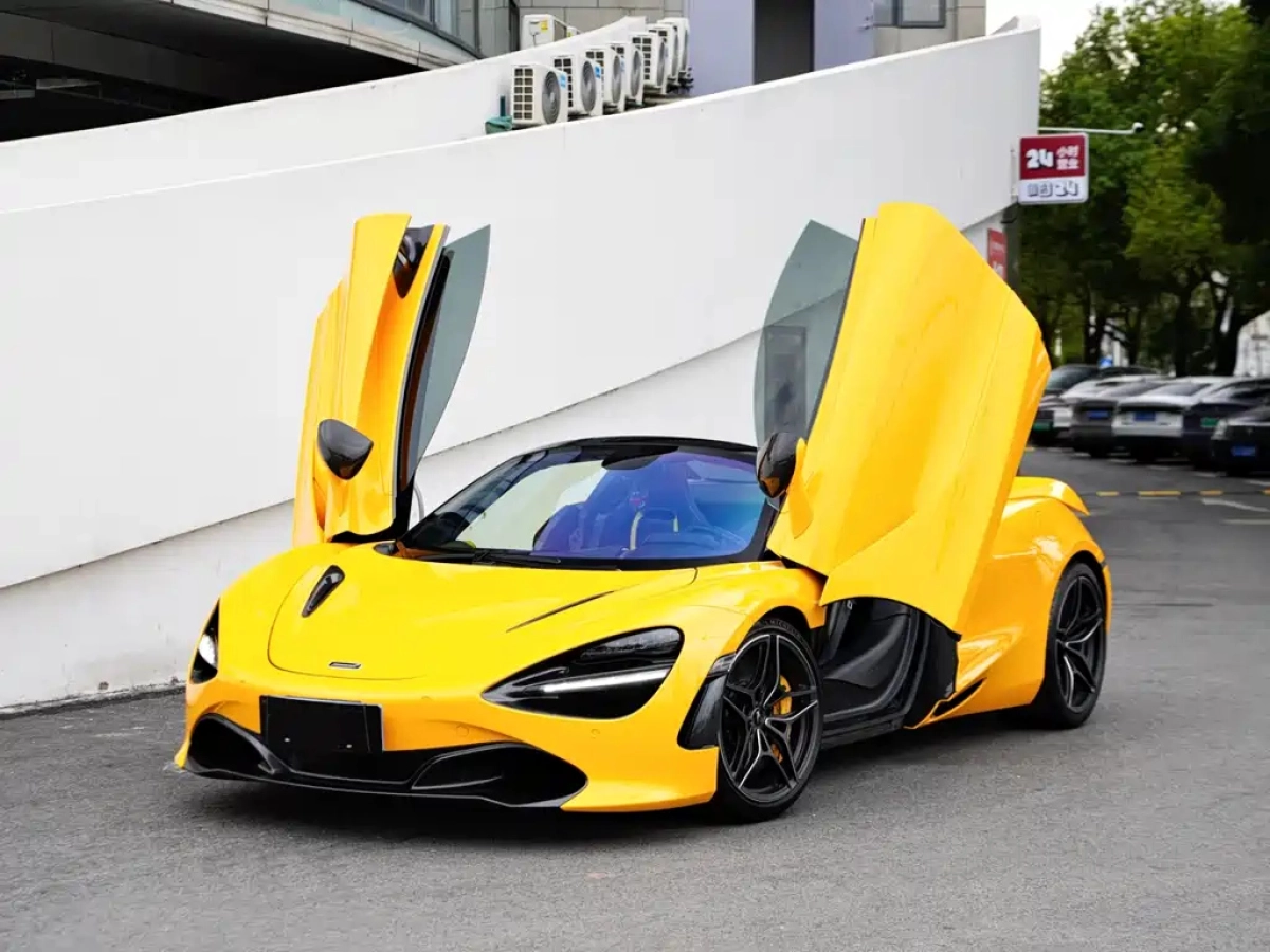 MCLAREN 720S