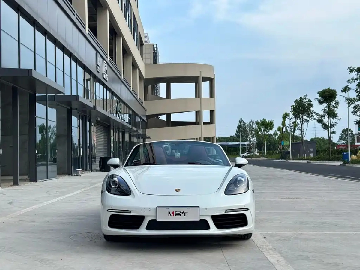 PORSCHE 718