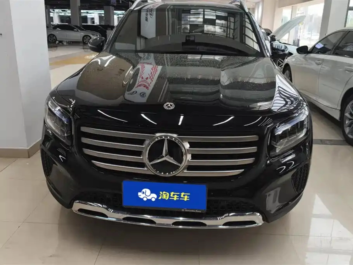 MERCEDES BENZ GLB