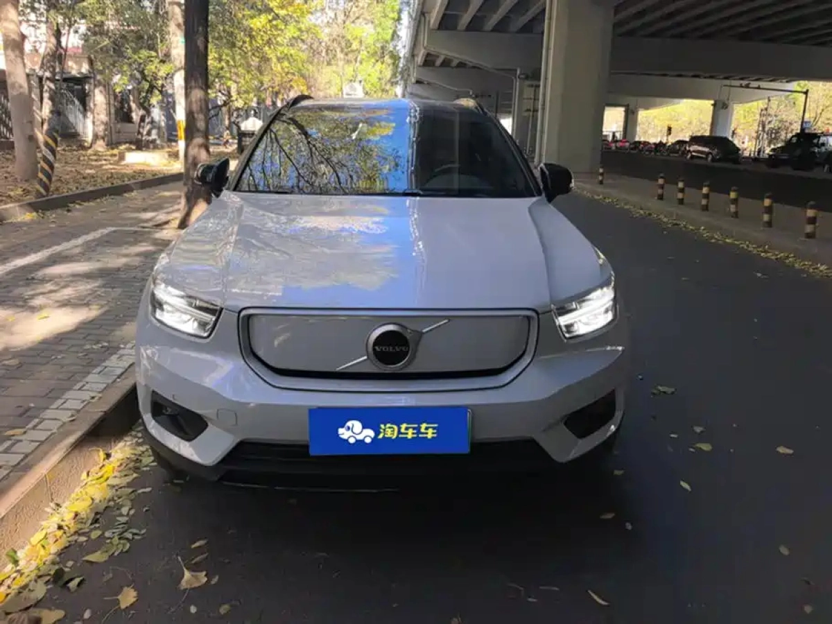 VOLVO XC40 NEW ENERGY  2021