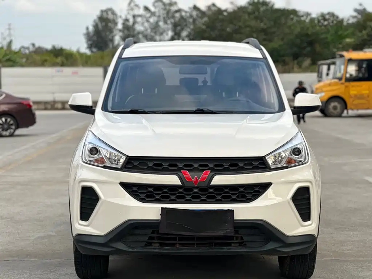 SGMW WULING HONGGUANG S3