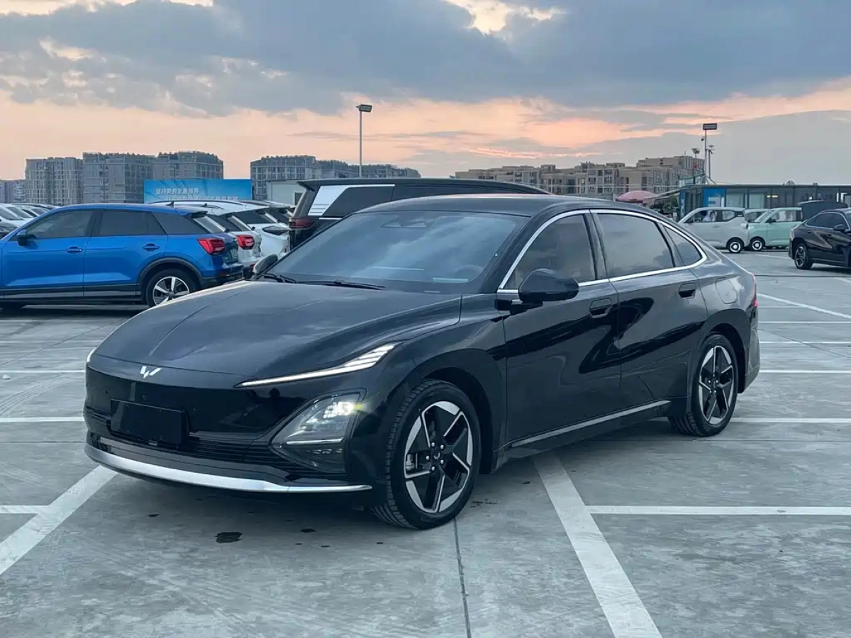 SGMW WULING STARLIGHT