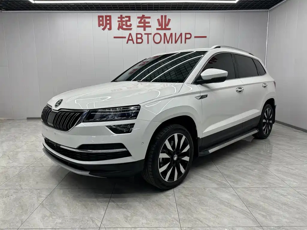 SKODA KAROQ  2021