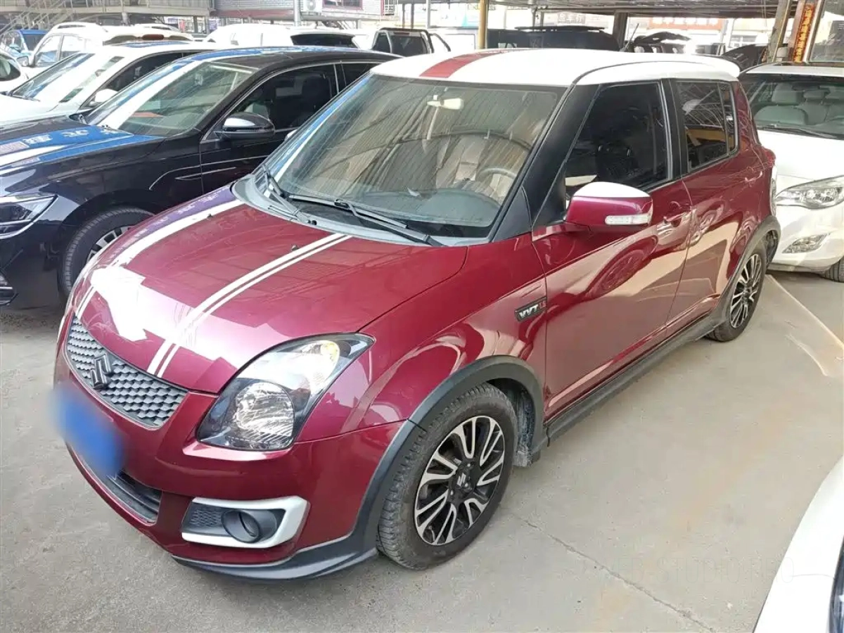 SUZUKI SWIFT