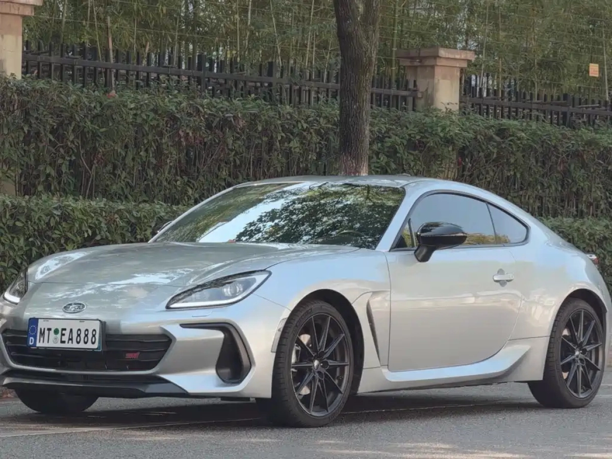 SUBARU BRZ  2025