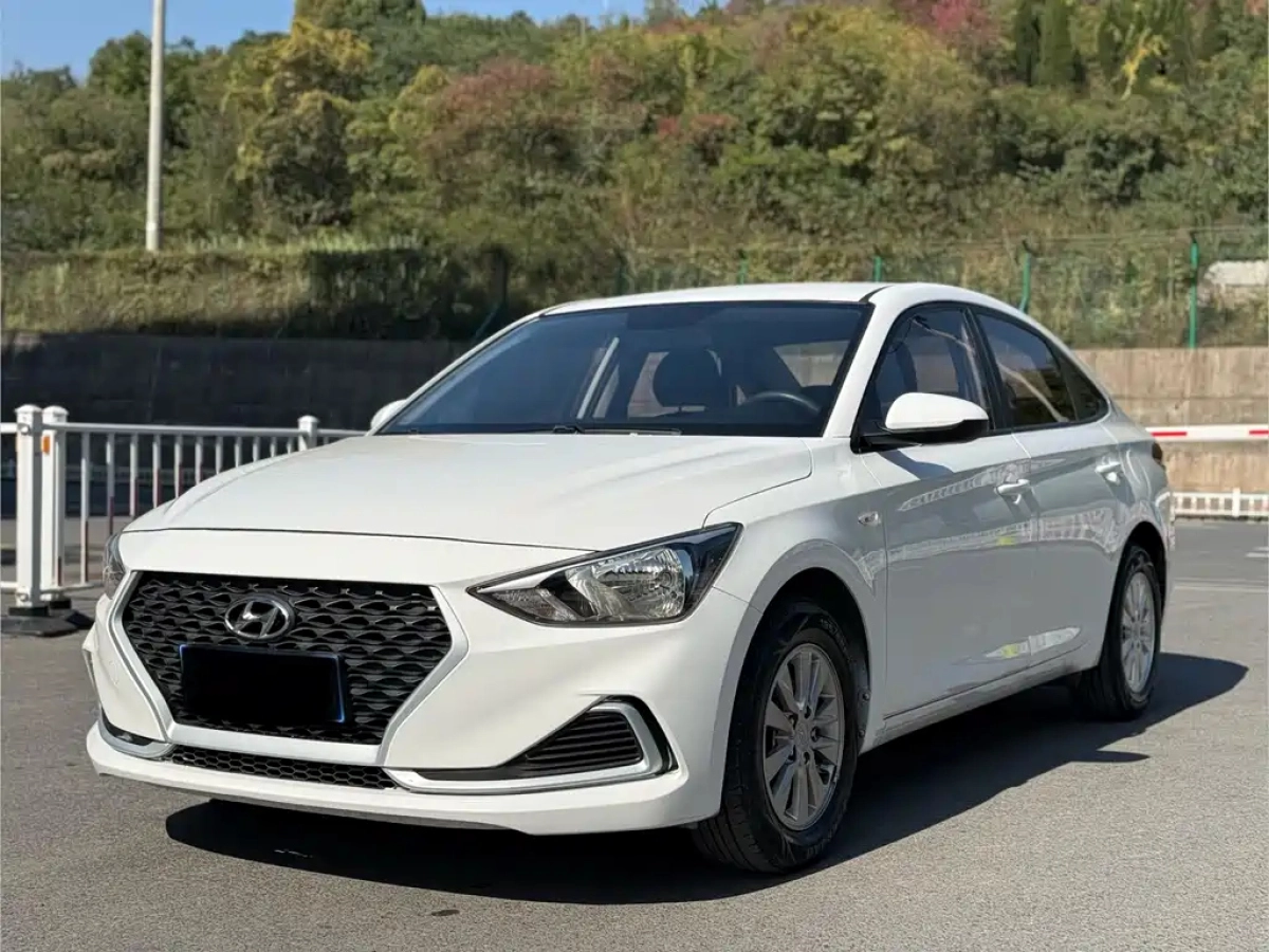 HYUNDAI CELESTA  2021