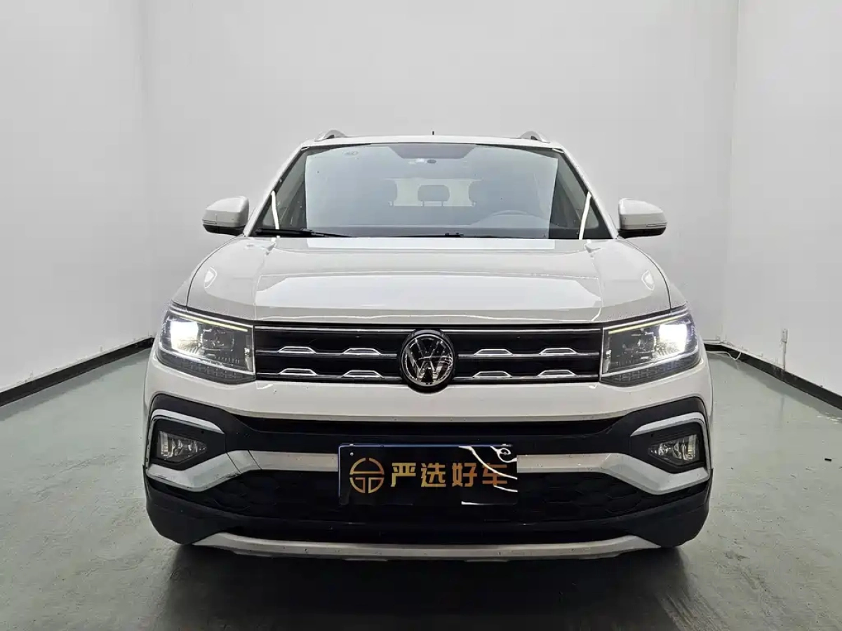 VOLKSWAGEN T-CROSS