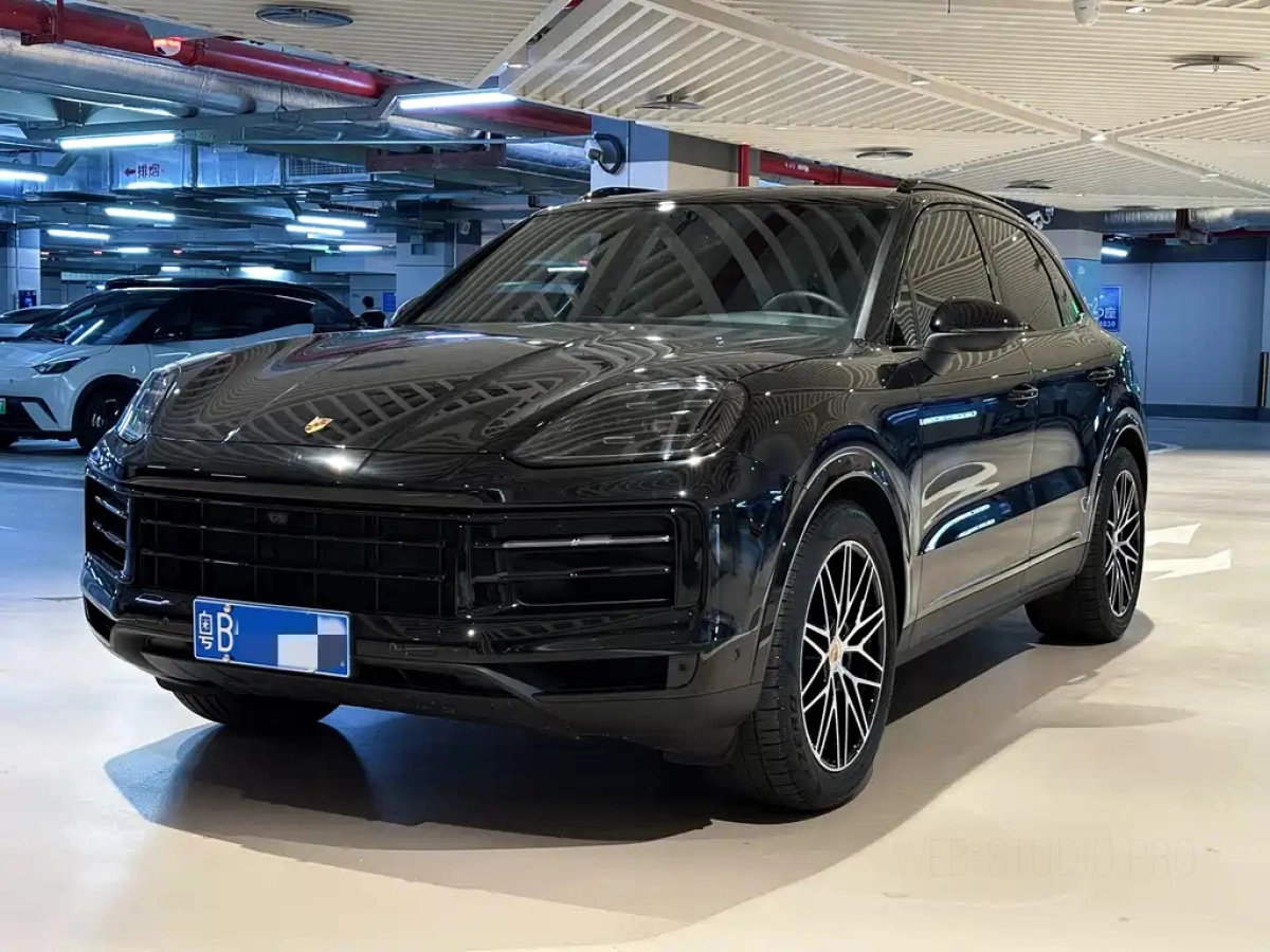 PORSCHE CAYENNE  2025