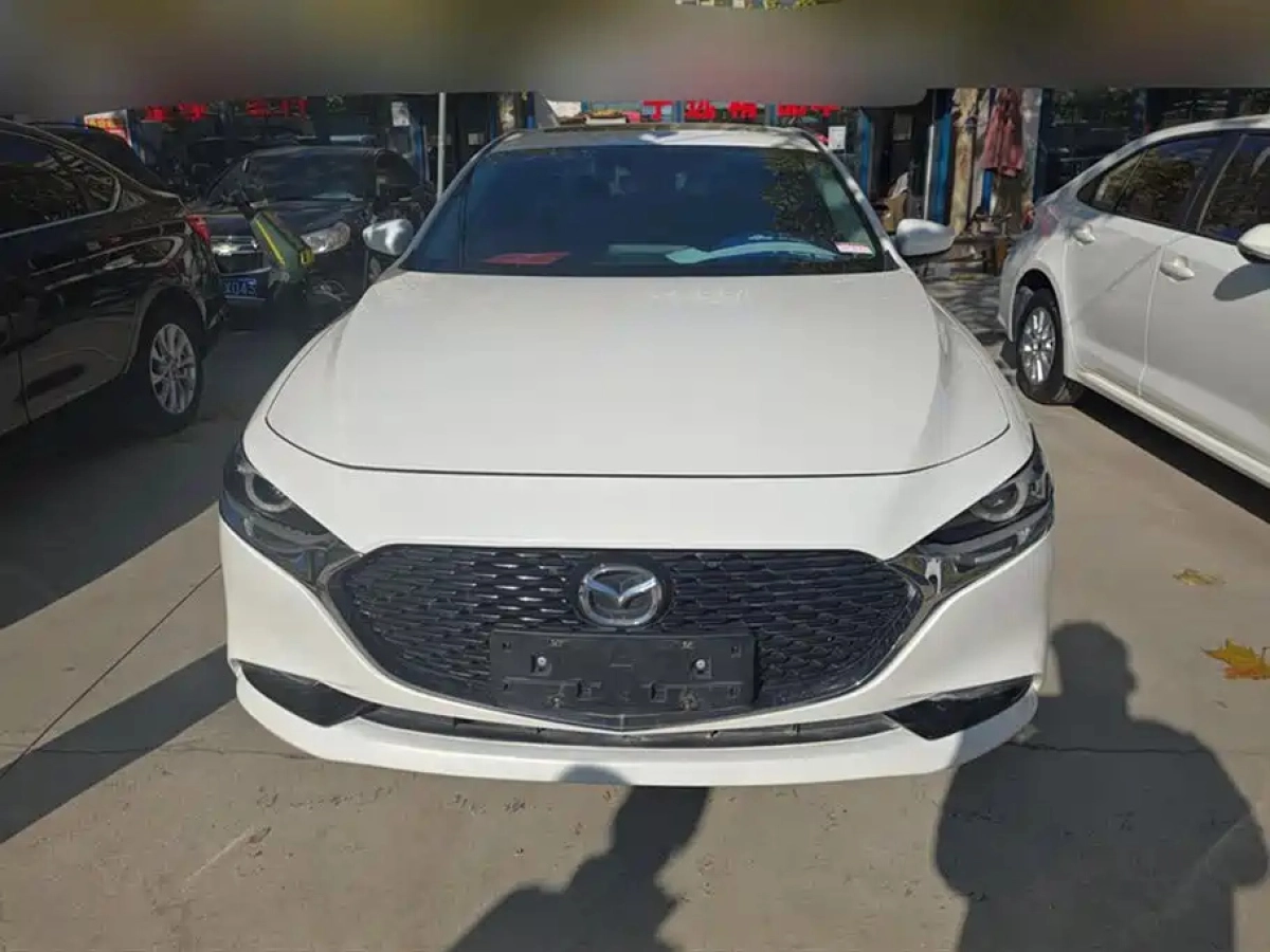 MAZDA 3 AXELA