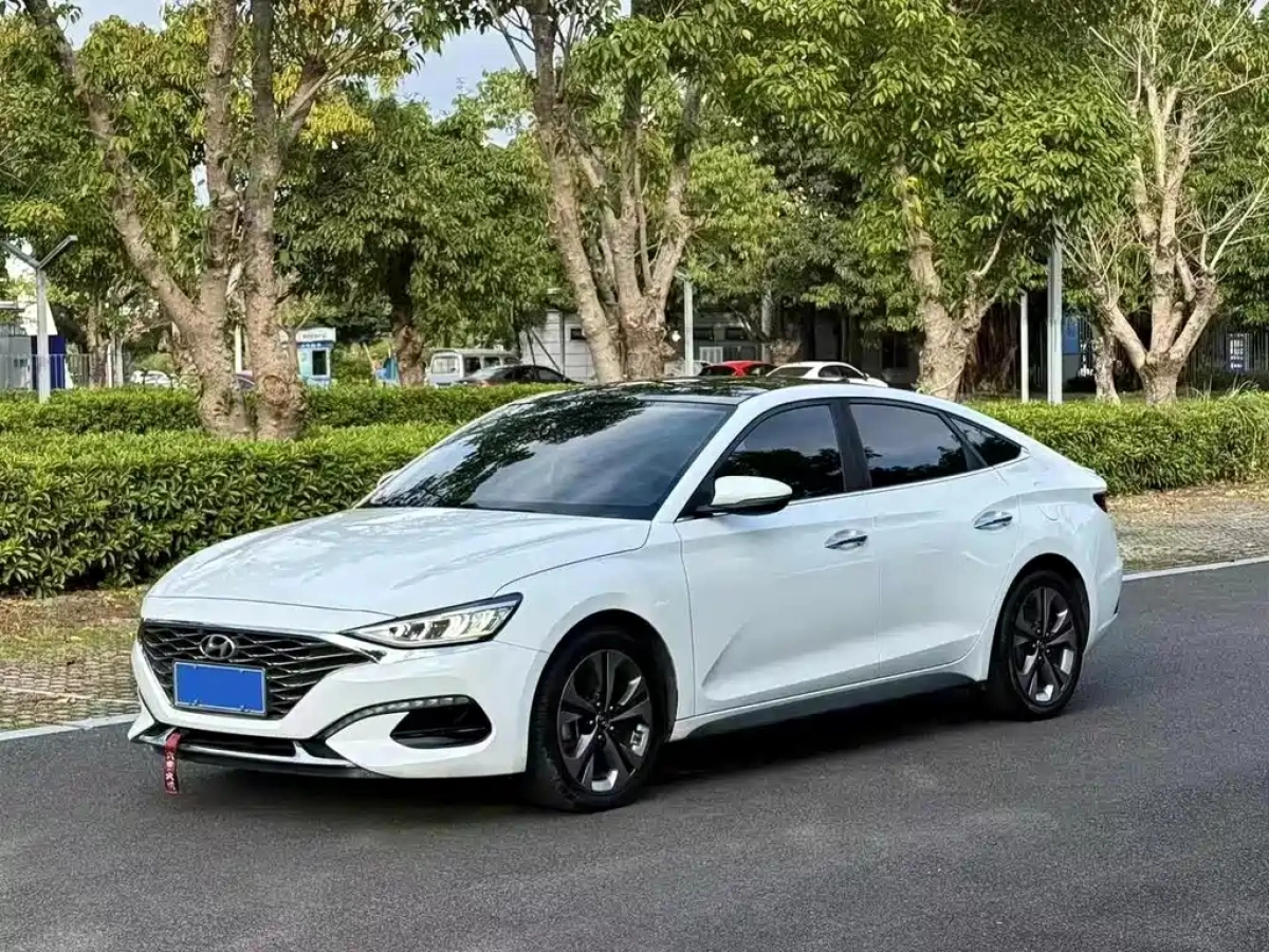 HYUNDAI LAFESTA  2019