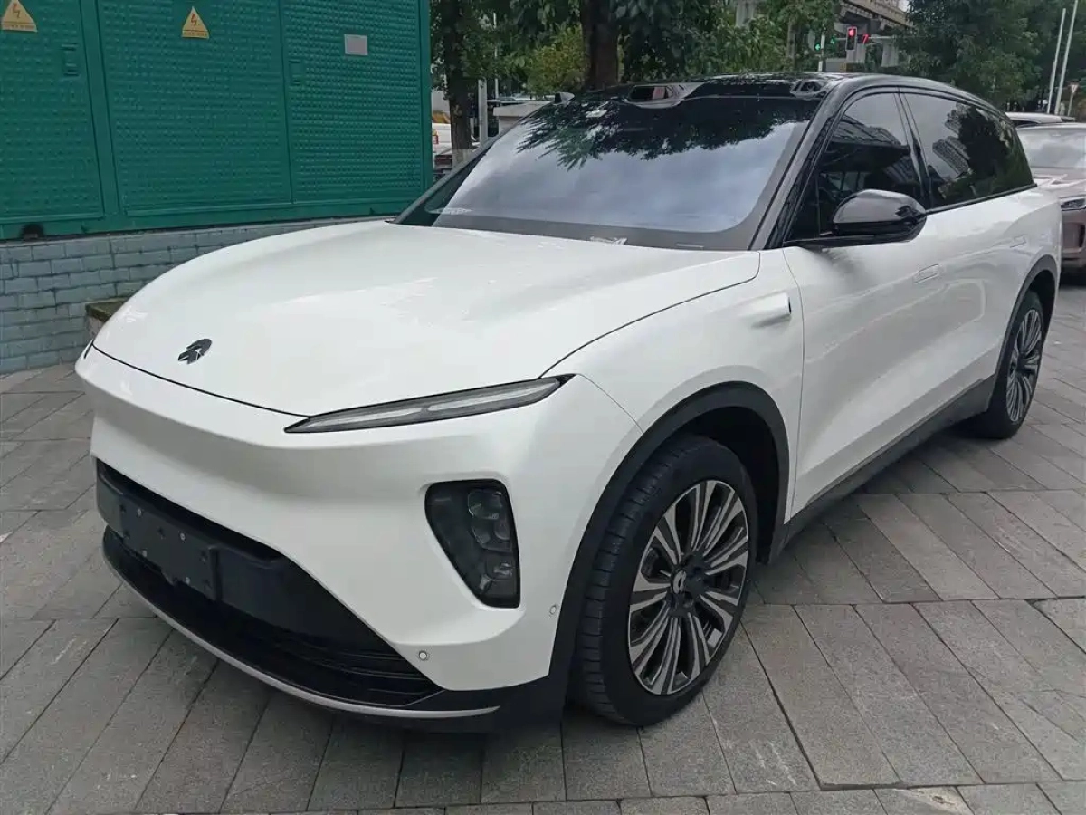 NIO ES8  2023