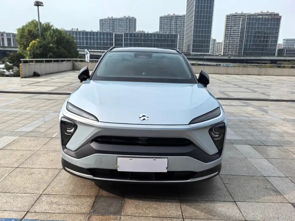 NIO ES6