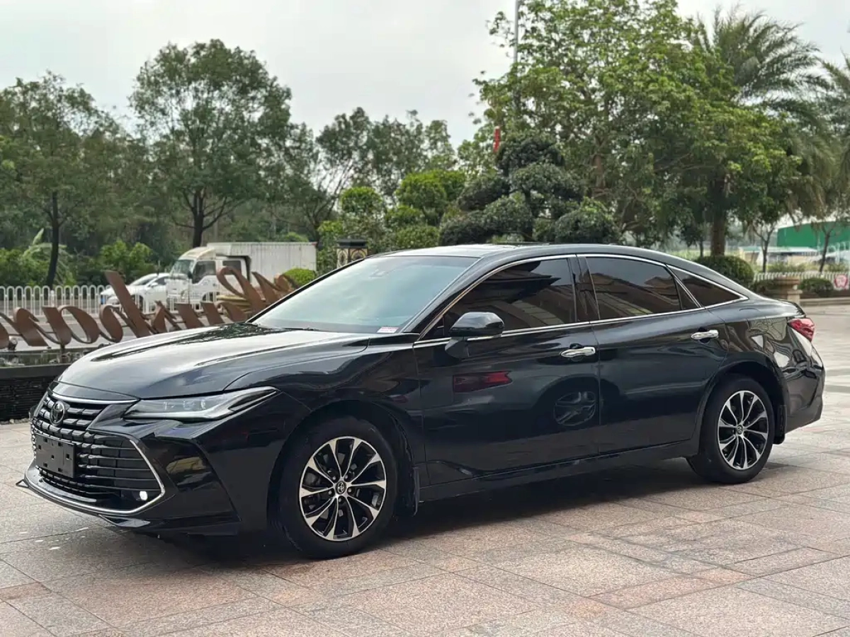 TOYOTA AVALON  2022