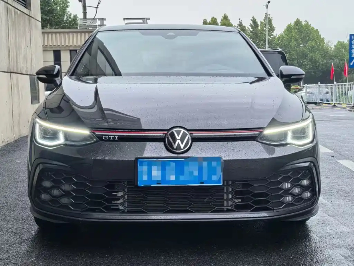VOLKSWAGEN GOLF GTI