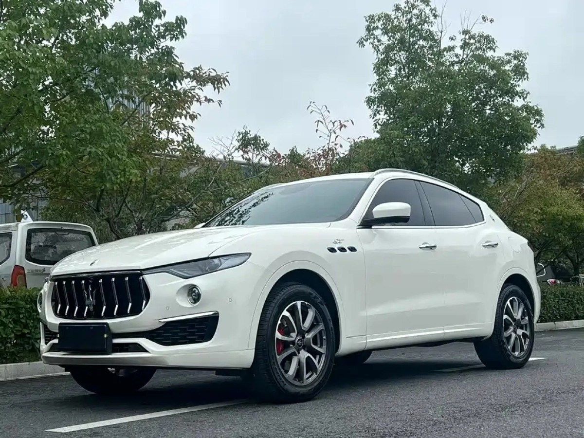 MASERATI LEVANTE