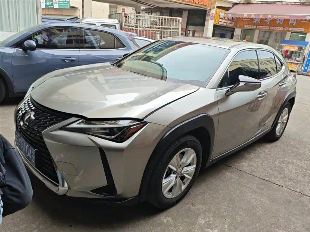 LEXUS UX  2022