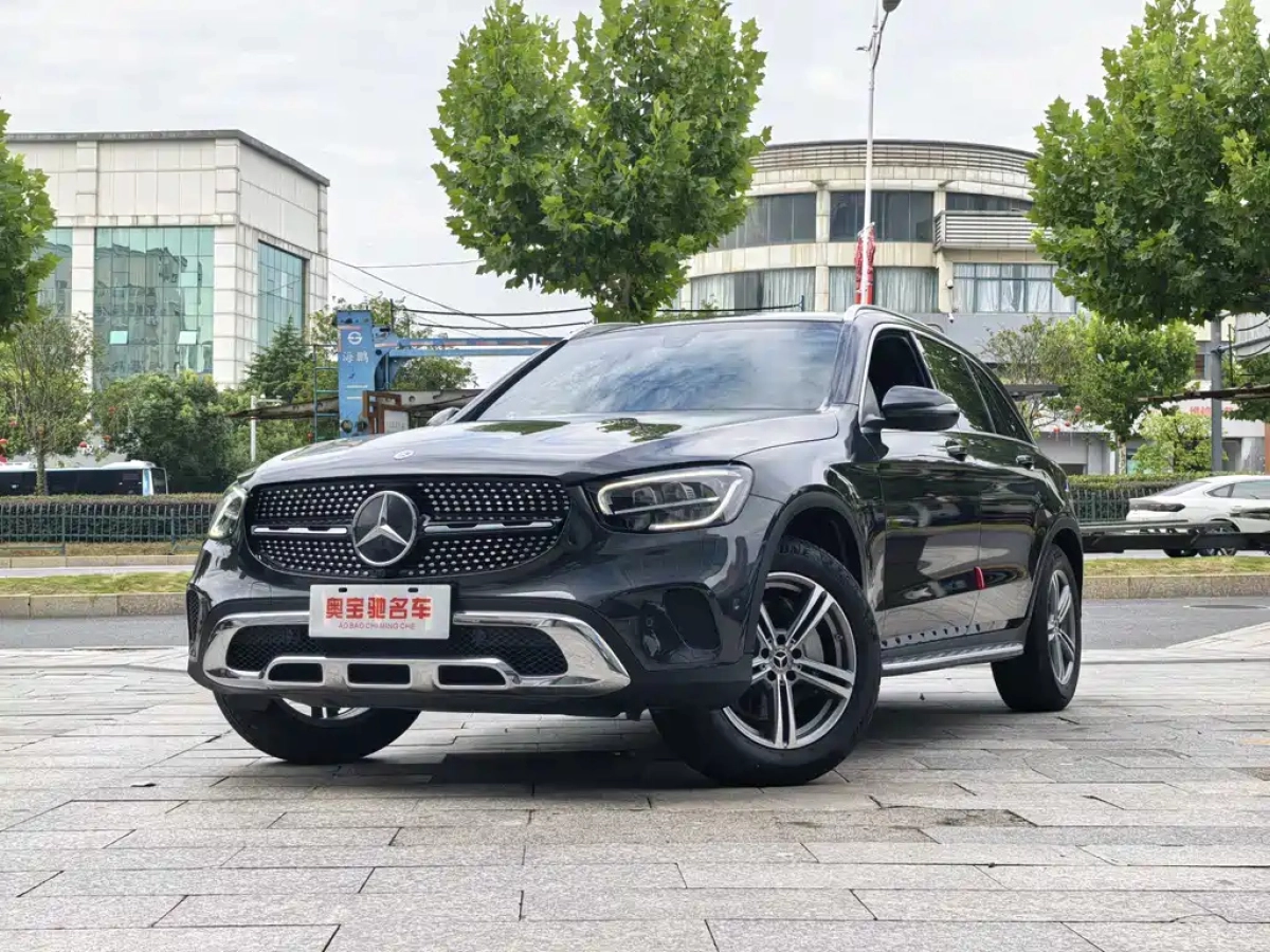 MERCEDES BENZ GLC  2021