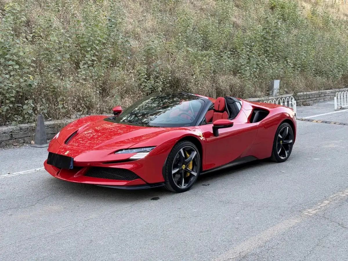FERRARI SF90  2022