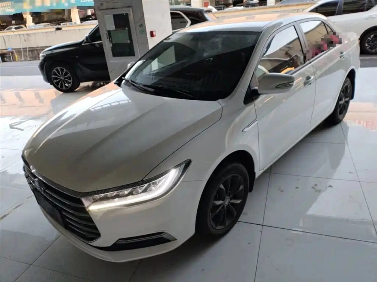 BYD QIN