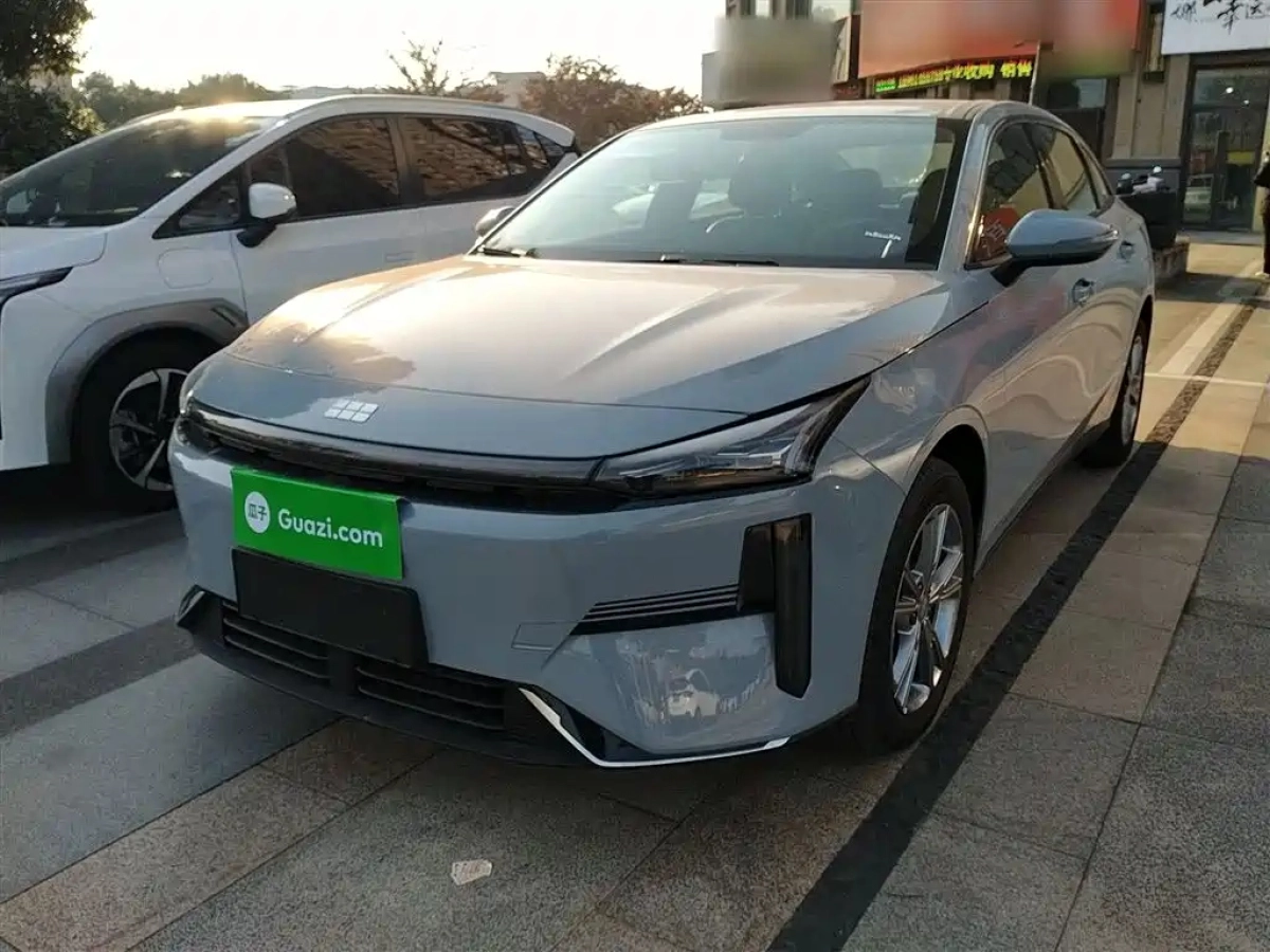 GEELY GALAXY GALAXY L6  2025