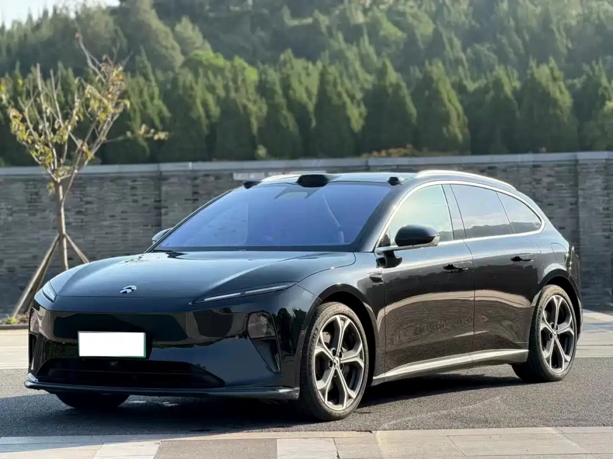 NIO ET5T