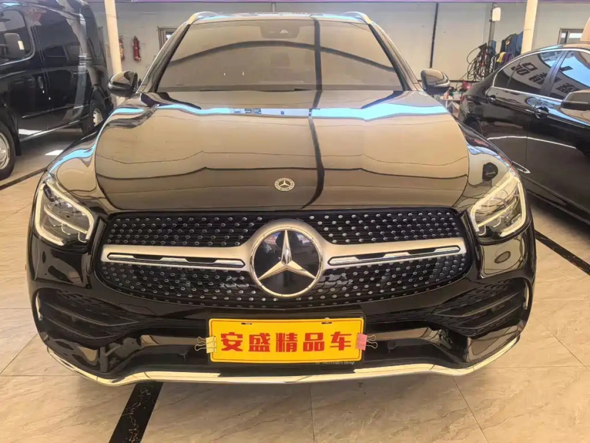 MERCEDES BENZ GLC  2022