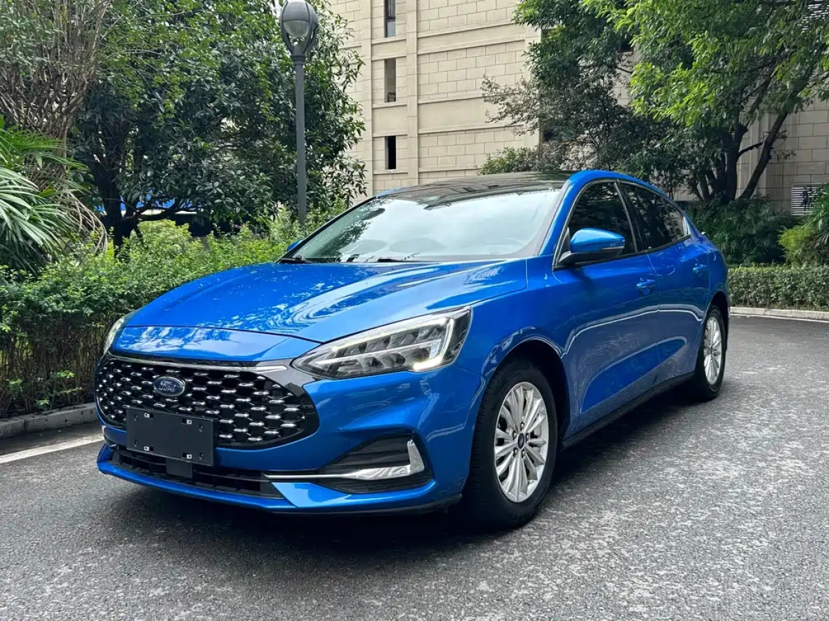 FORD FOCUS  2021