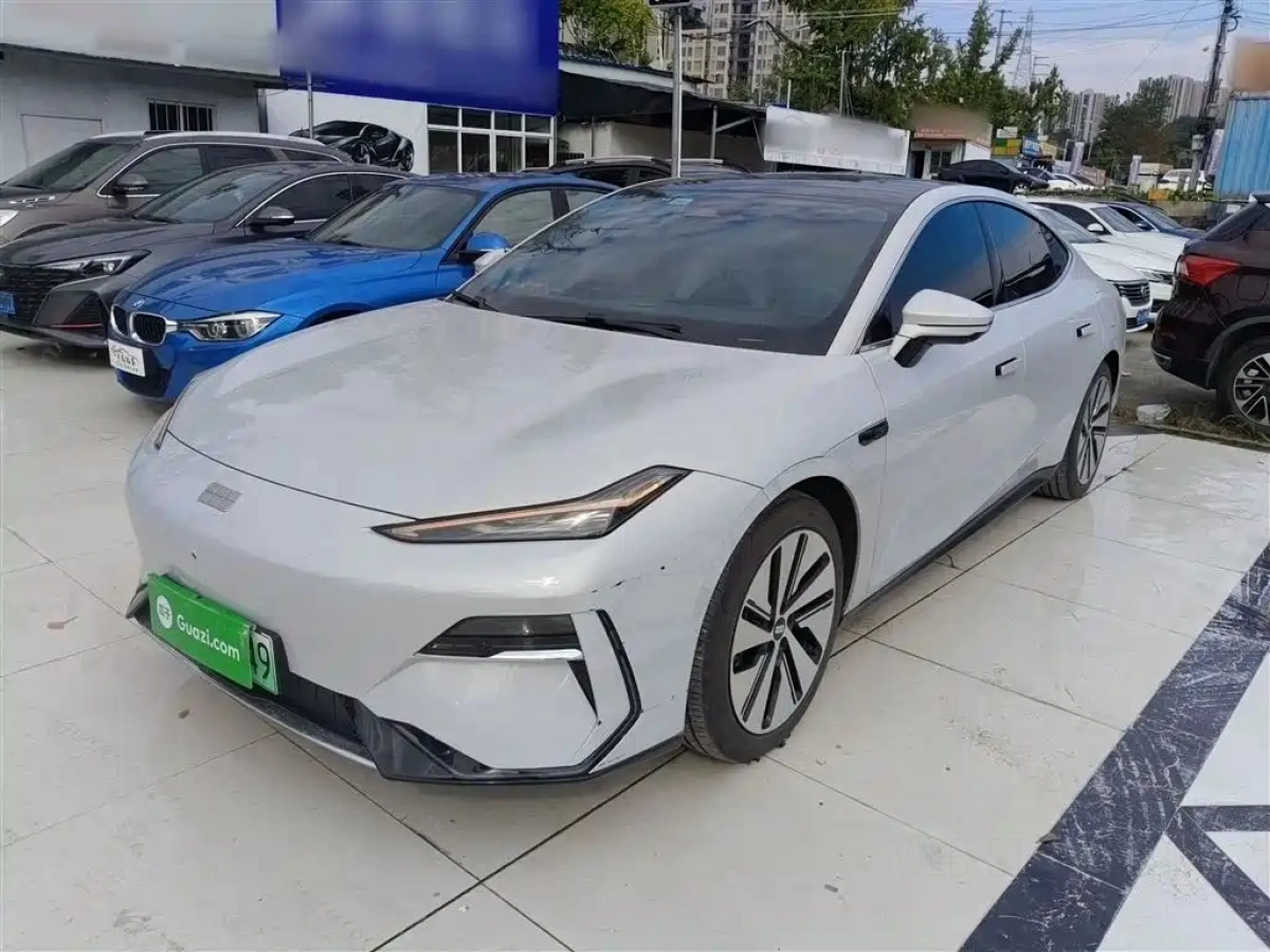 GEELY GALAXY GALAXY E8