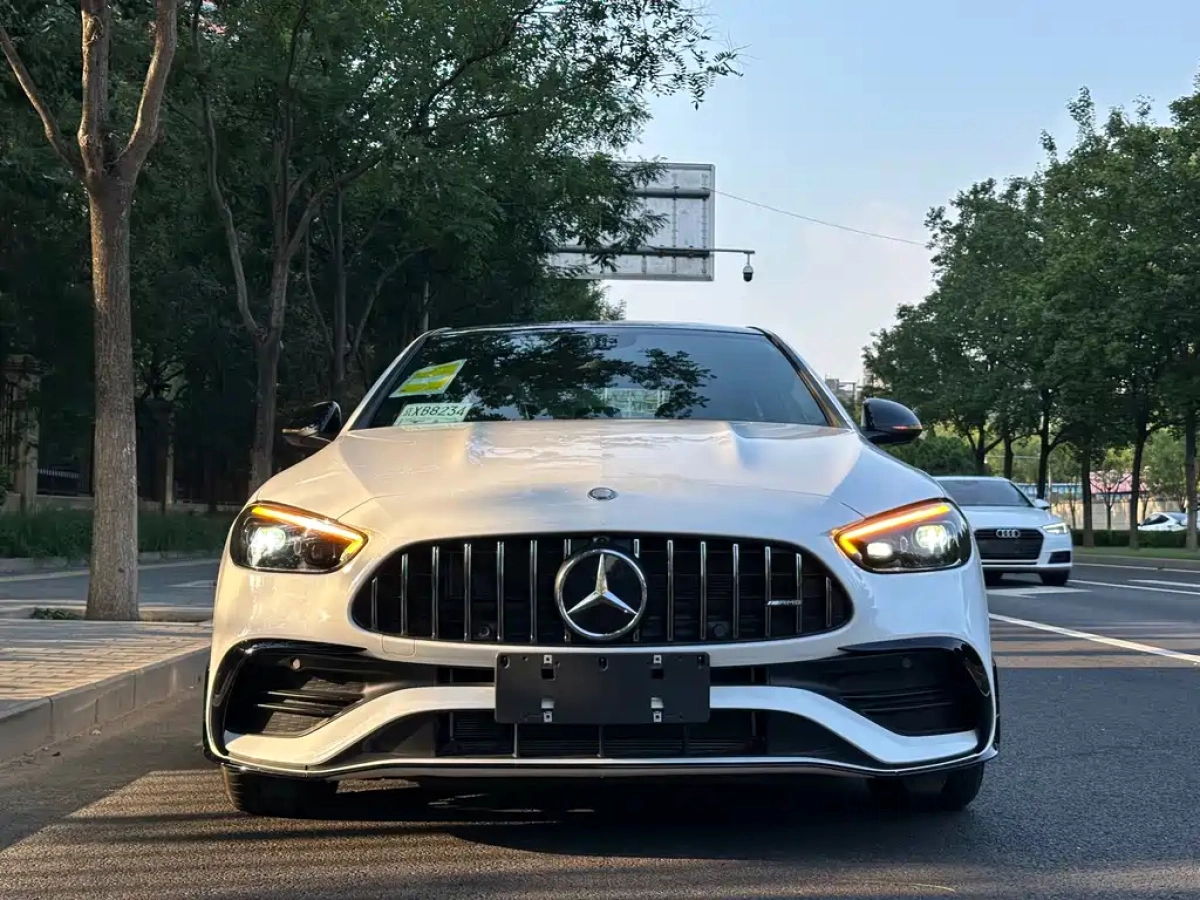 MERCEDES BENZ C-CLASS AMG