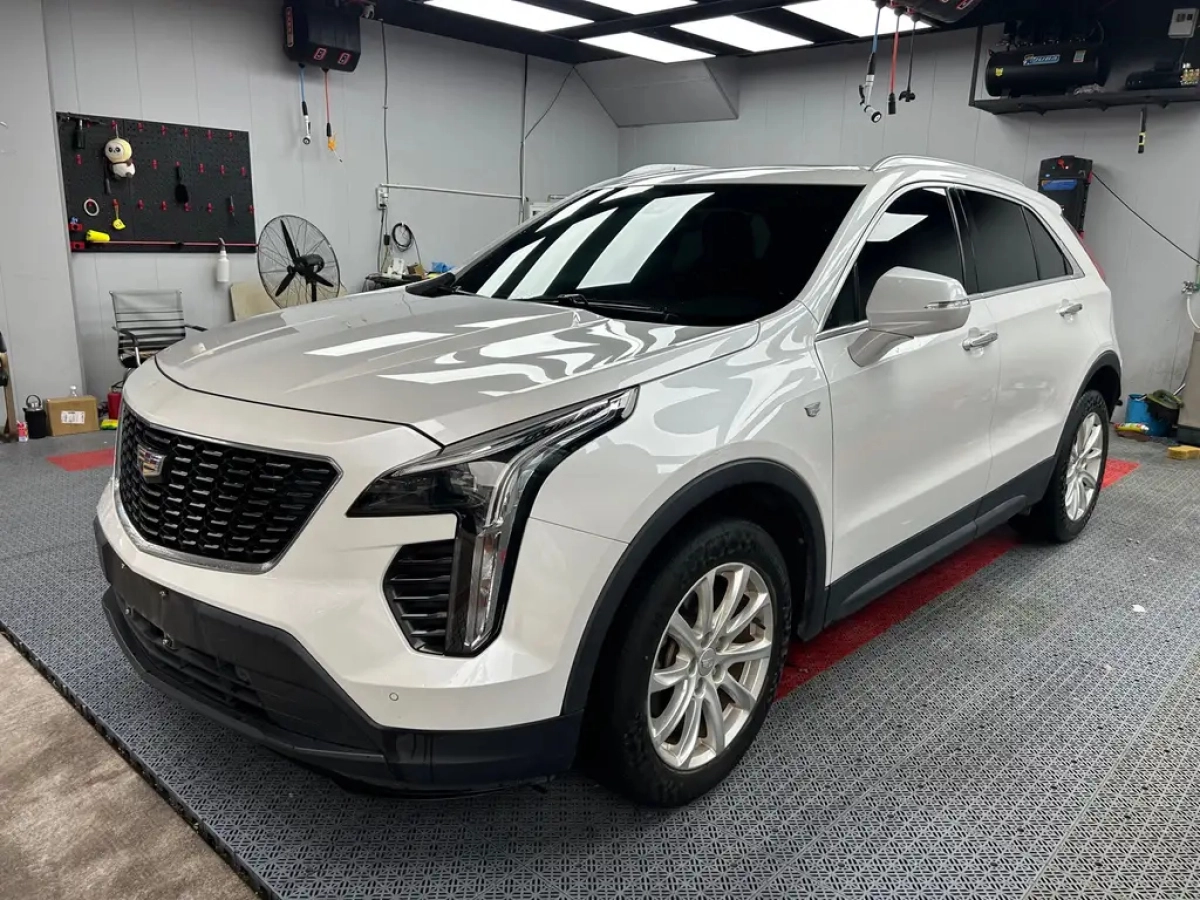 CADILLAC XT4  2020