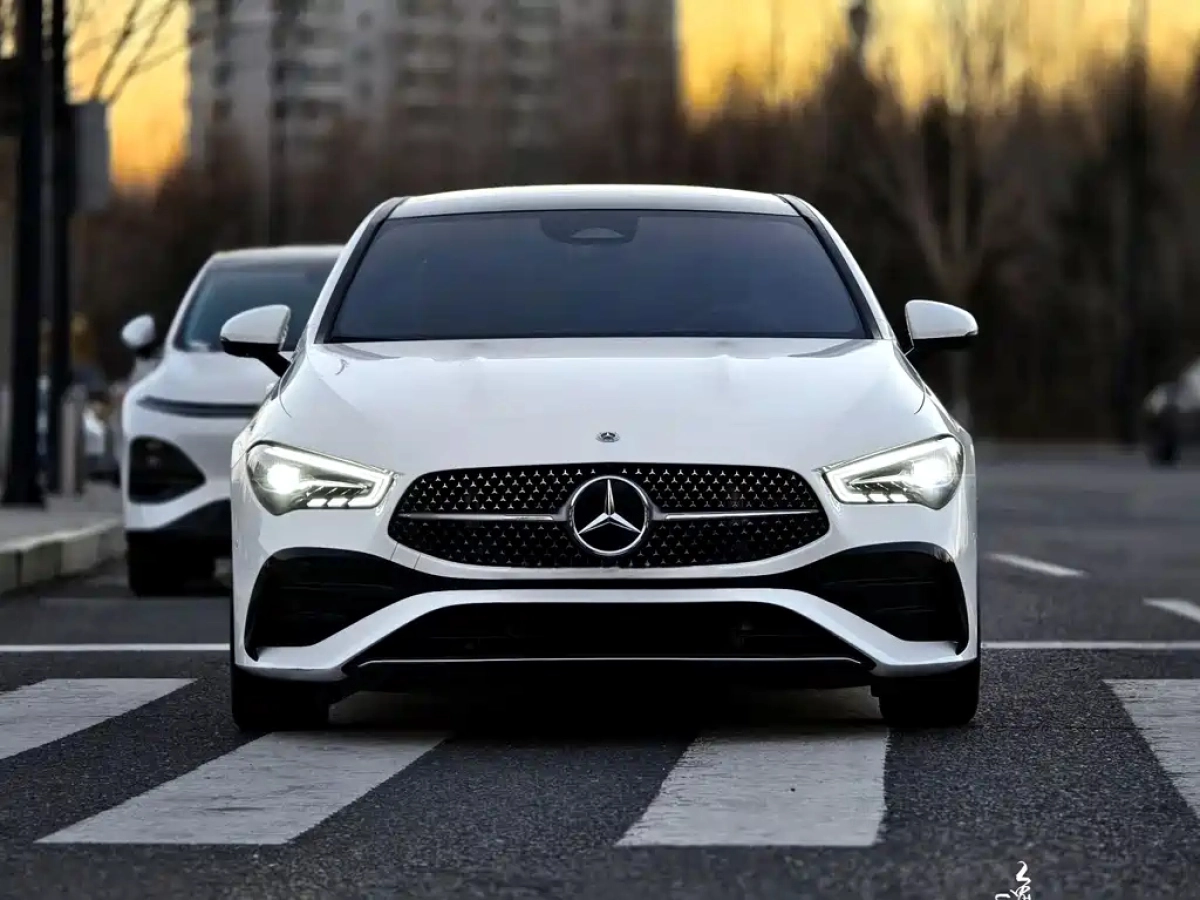 MERCEDES BENZ CLA