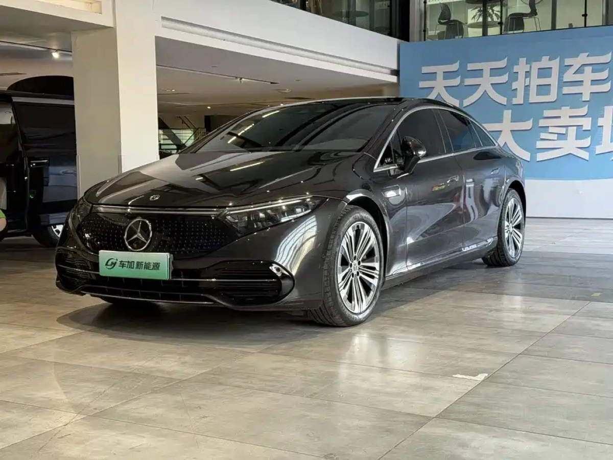 MERCEDES BENZ EQS  2023