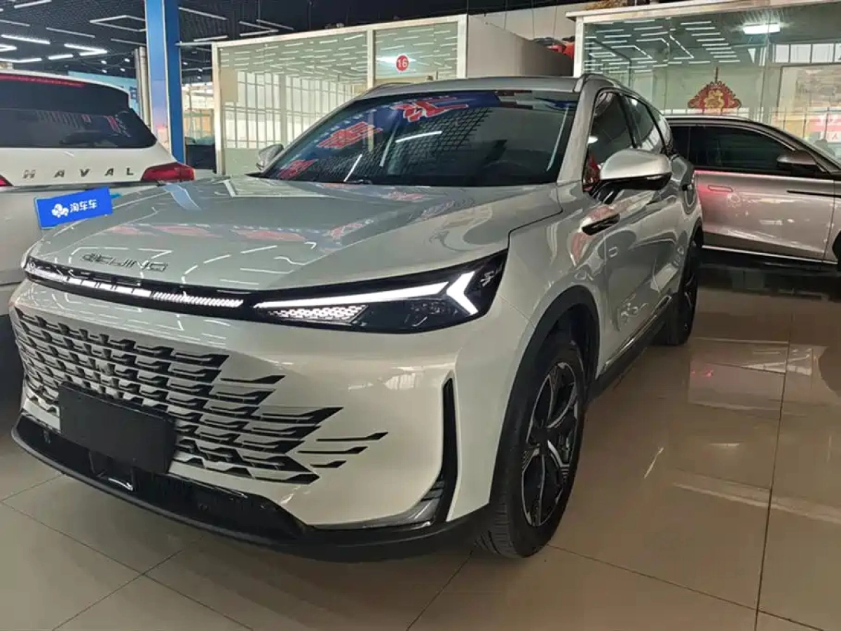 BAIC X7  2024