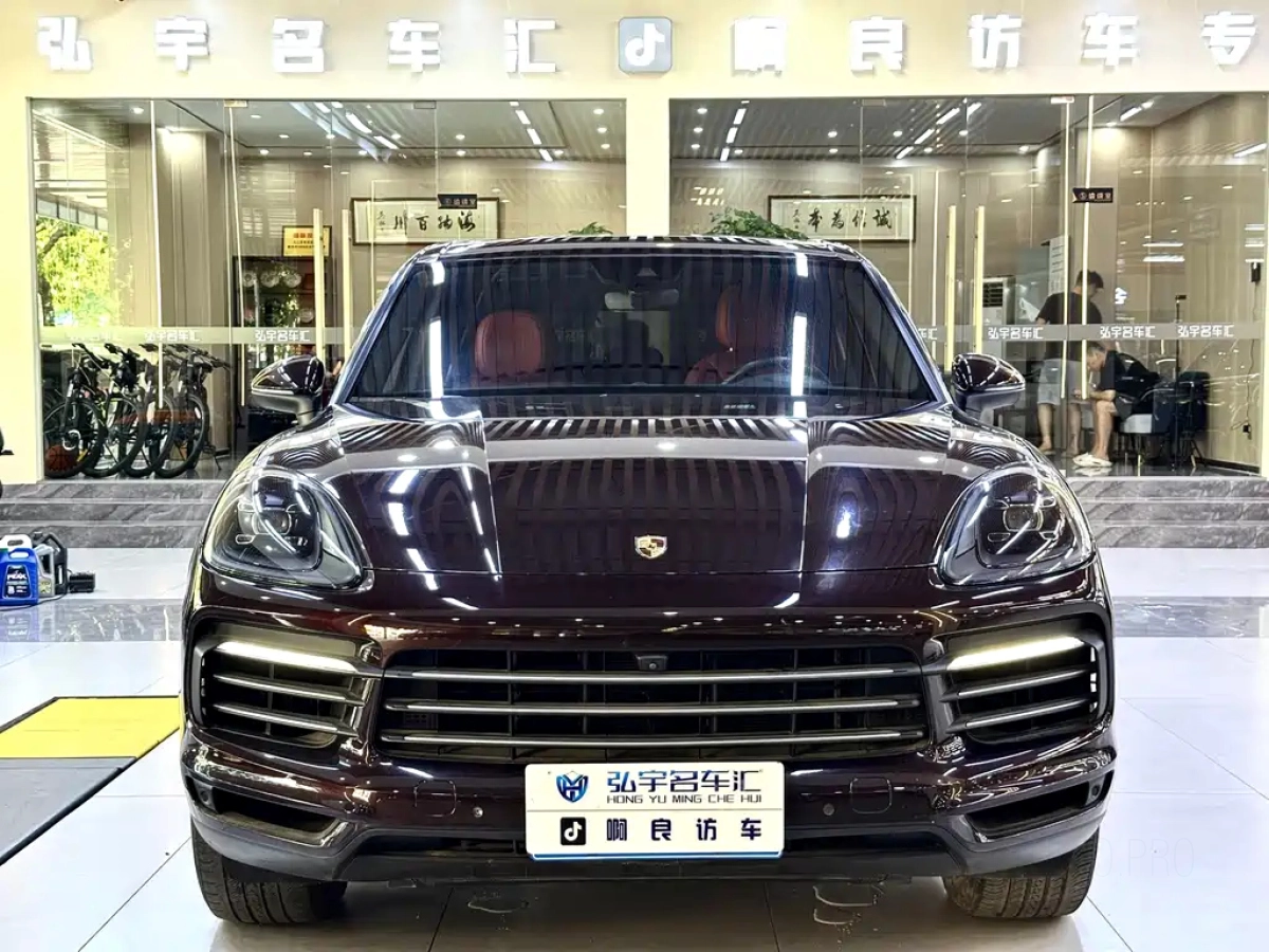PORSCHE CAYENNE