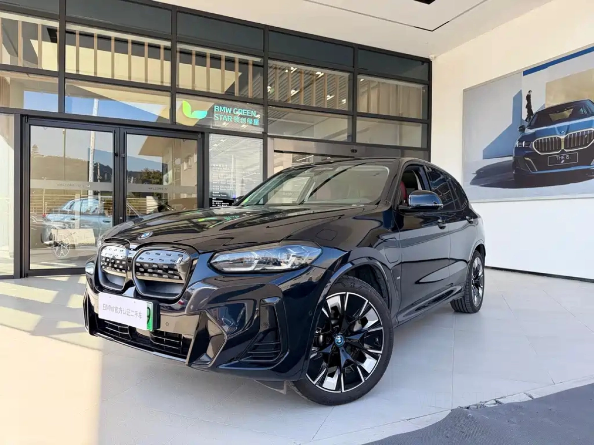 BMW IX3