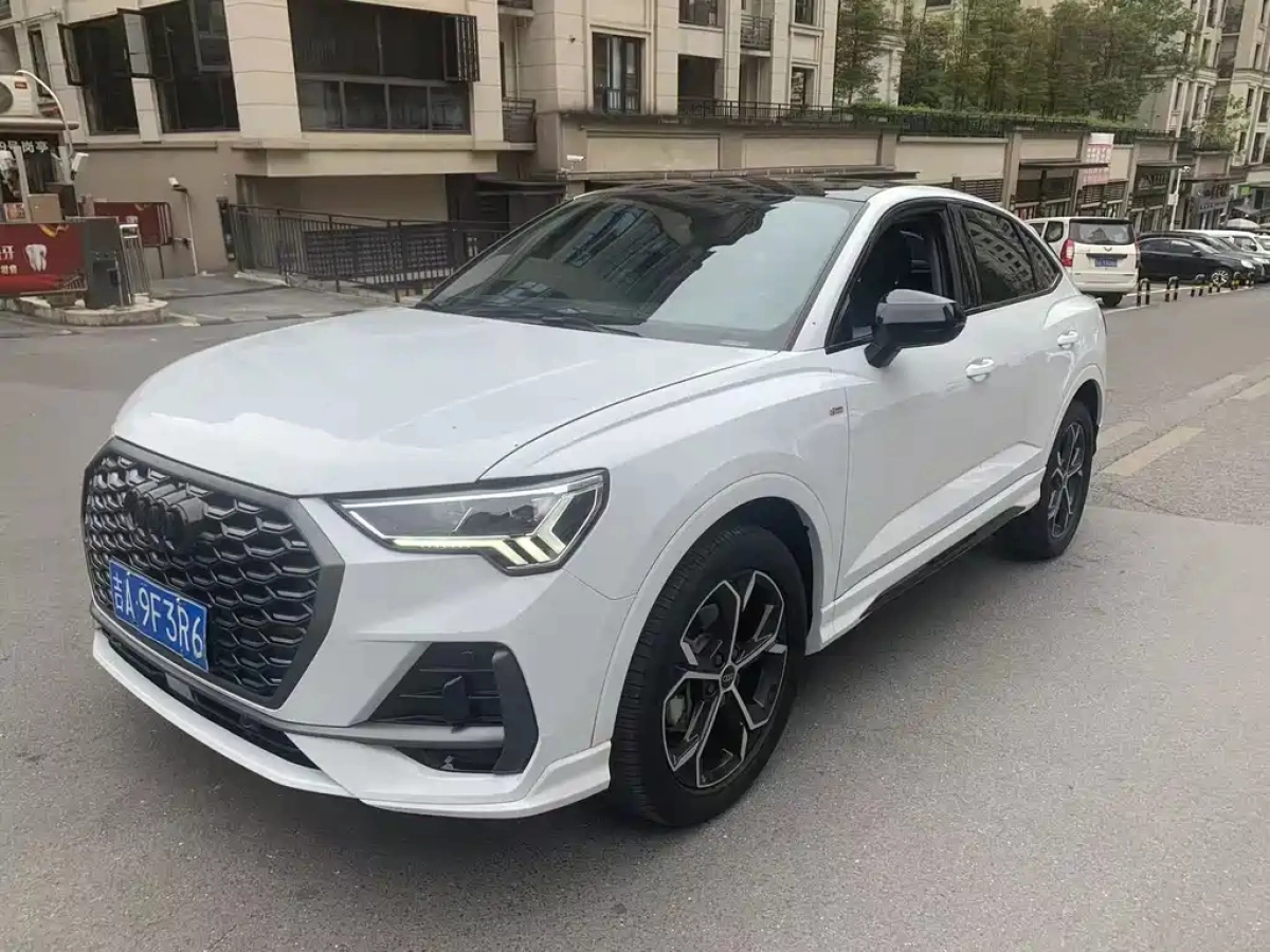 AUDI Q3 SPORTBACK
