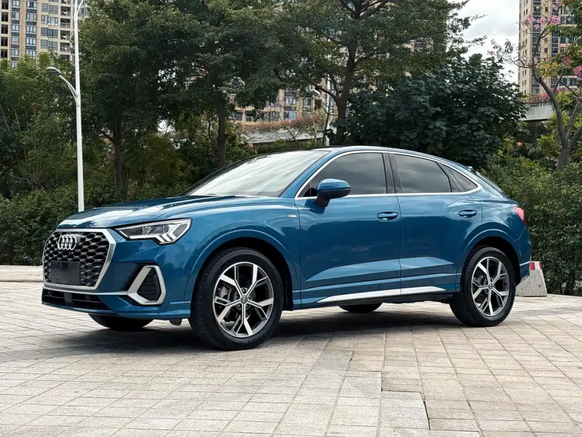 AUDI Q3 SPORTBACK