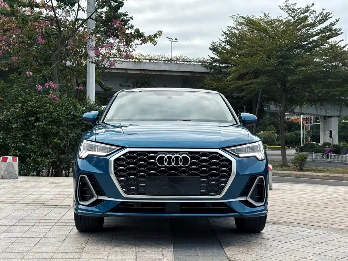 AUDI Q3 SPORTBACK