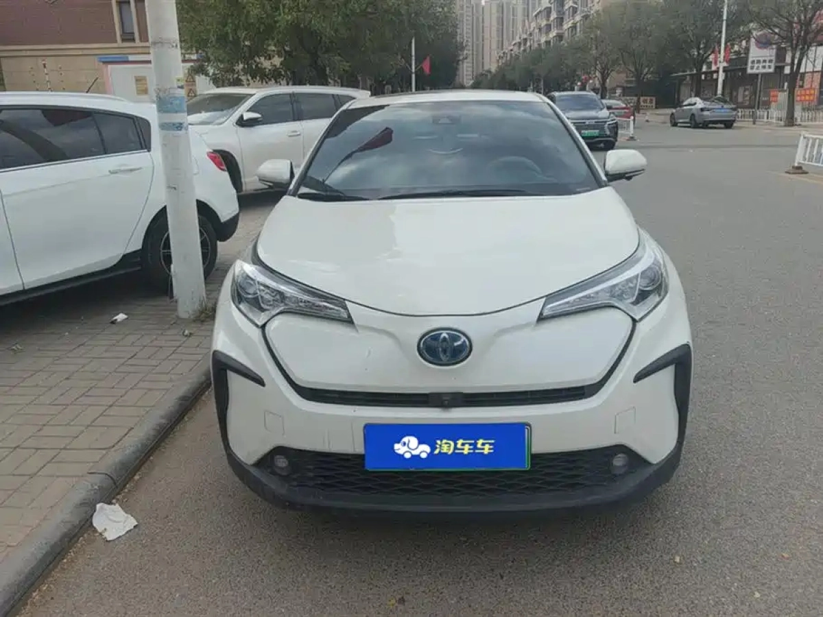 TOYOTA C-HR EV