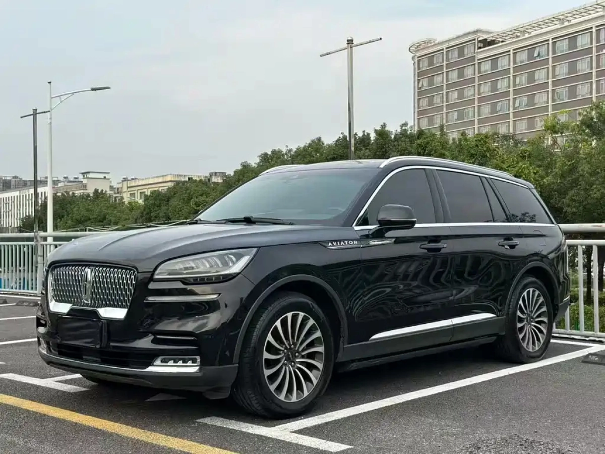 LINCOLN AVIATOR  2020