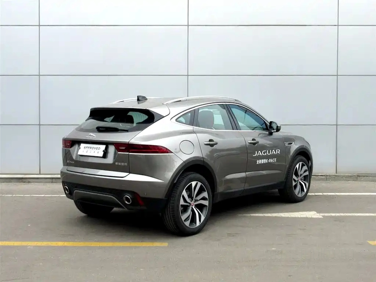 JAGUAR E-PACE