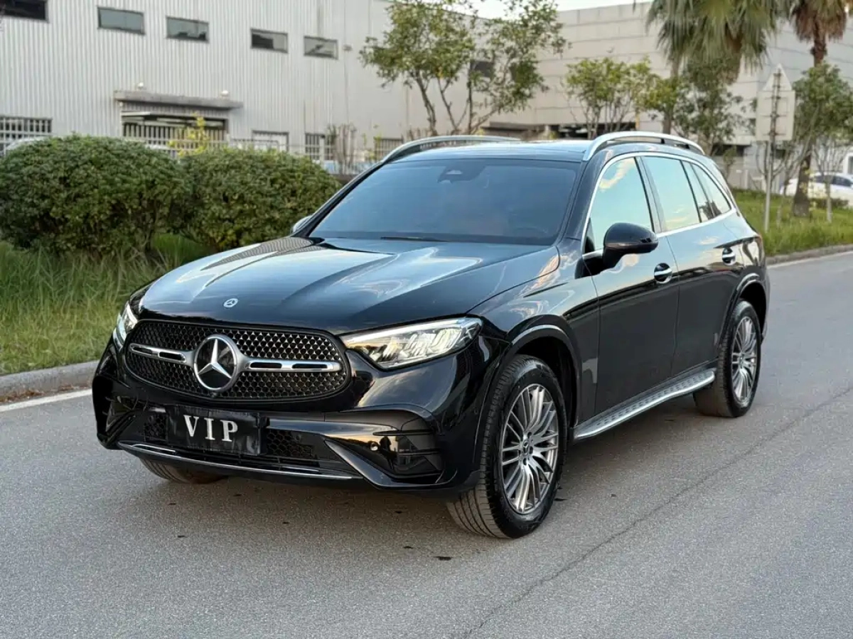 MERCEDES BENZ GLC  2025
