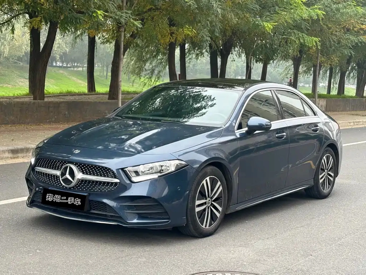 MERCEDES BENZ A-CLASS  2019